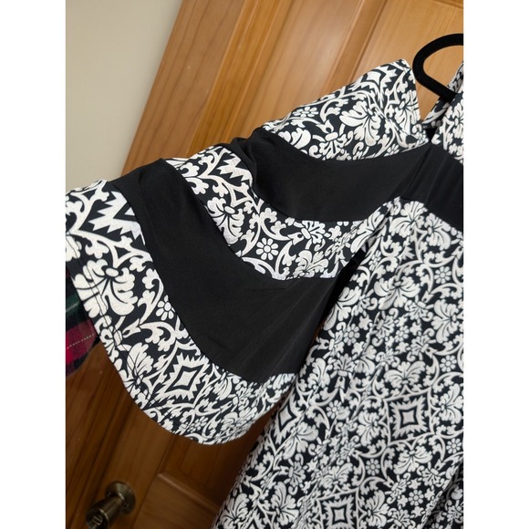 Nina Leonard Size L Cold Shoulders Bell Sleeves 3/4 Stretch Dress Pullover - Picture 3 of 10